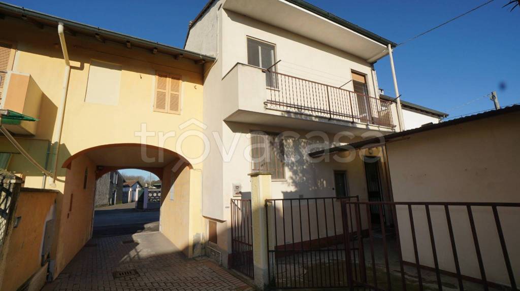 casa indipendente in vendita a Gravellona Lomellina