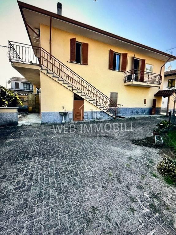 casa indipendente in vendita a Gravellona Lomellina in zona Barbavara
