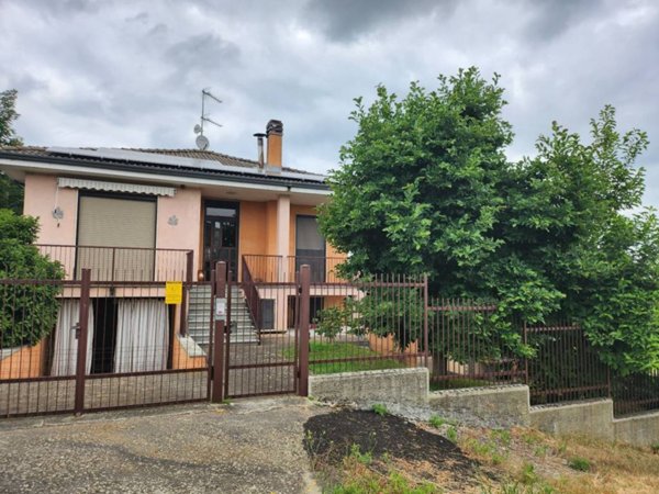 casa indipendente in vendita a Gravellona Lomellina