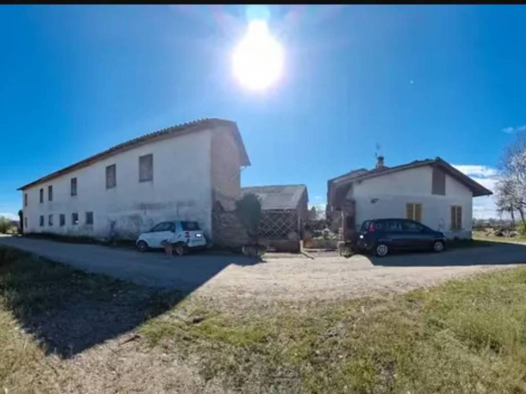 casa indipendente in vendita a Gravellona Lomellina