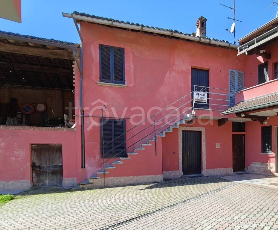 casa indipendente in vendita a Gravellona Lomellina in zona Barbavara