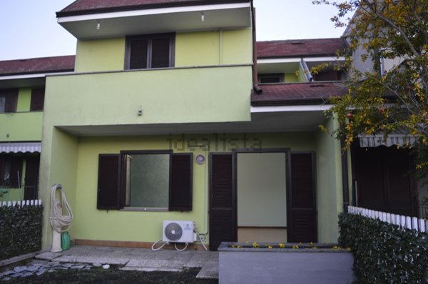 casa indipendente in vendita a Gravellona Lomellina