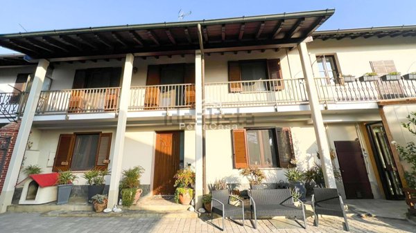 casa indipendente in vendita a Gravellona Lomellina in zona Barbavara