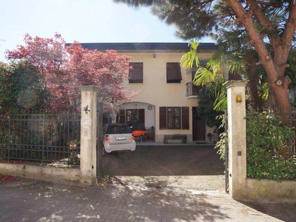 casa indipendente in vendita a Gravellona Lomellina