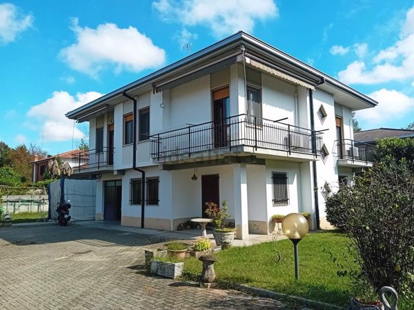 casa indipendente in vendita a Gravellona Lomellina