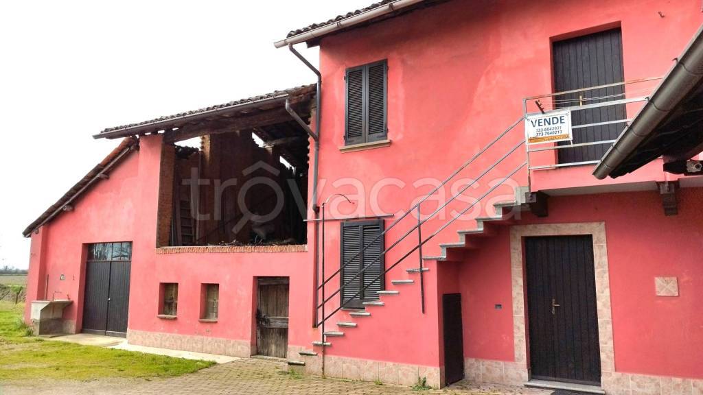 casa indipendente in vendita a Gravellona Lomellina in zona Barbavara