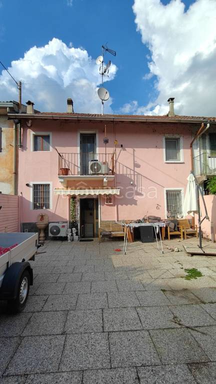 casa indipendente in vendita a Gravellona Lomellina