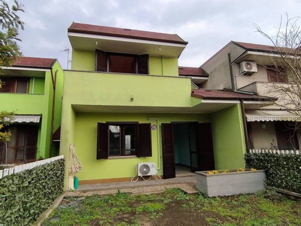 casa indipendente in vendita a Gravellona Lomellina