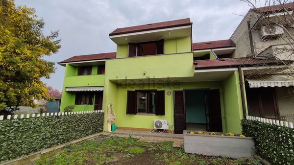 casa indipendente in vendita a Gravellona Lomellina