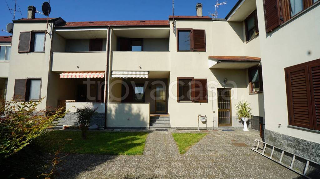 casa indipendente in vendita a Gravellona Lomellina