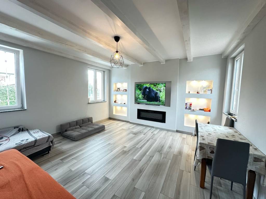 casa indipendente in vendita a Gravellona Lomellina