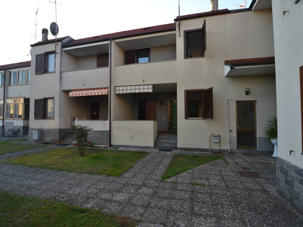 casa indipendente in vendita a Gravellona Lomellina