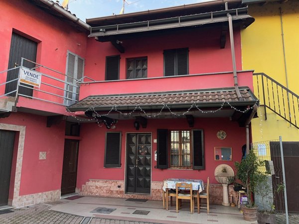 casa semindipendente in vendita a Gravellona Lomellina in zona Barbavara