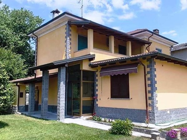 casa indipendente in vendita a Gravellona Lomellina in zona Barbavara