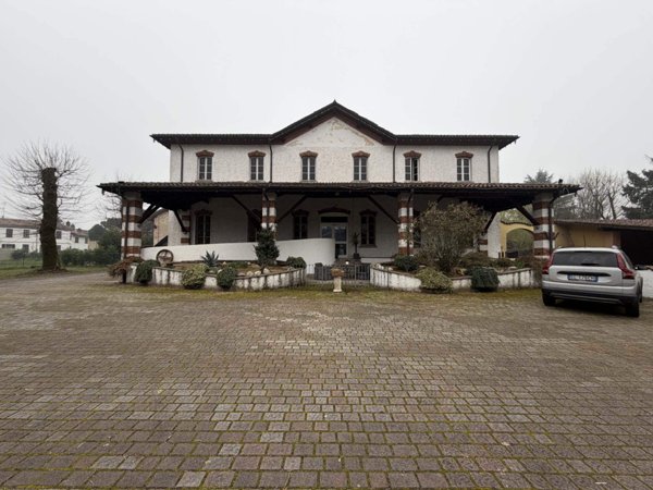casa indipendente in vendita a Gravellona Lomellina in zona Barbavara