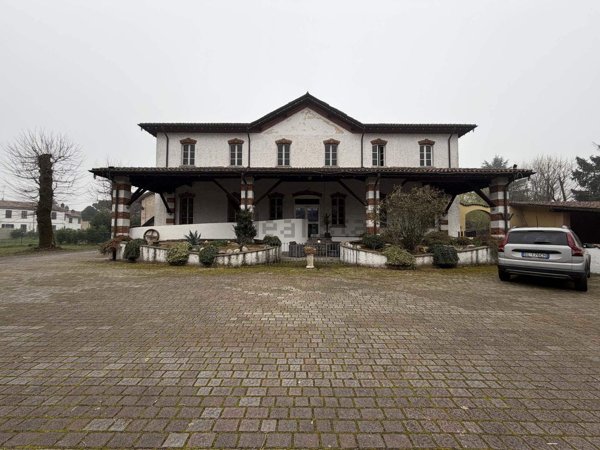 casa indipendente in vendita a Gravellona Lomellina in zona Barbavara