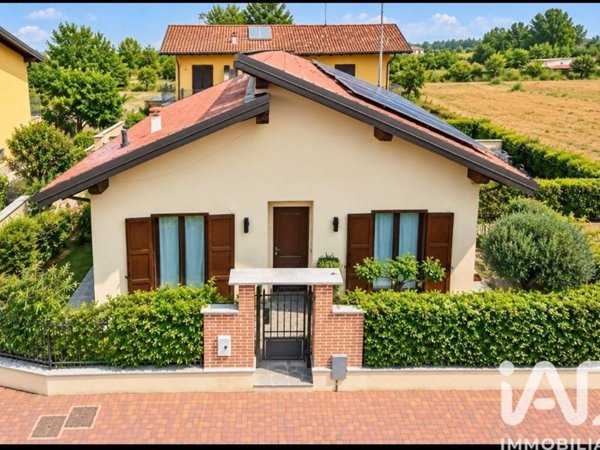 casa indipendente in vendita a Gravellona Lomellina