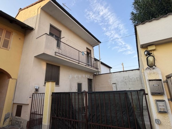 casa indipendente in vendita a Gravellona Lomellina