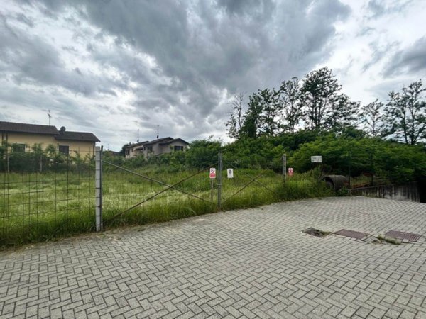 terreno edificabile in vendita a Gropello Cairoli