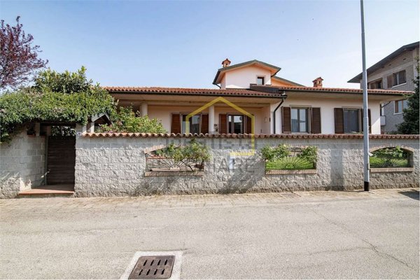 casa indipendente in vendita a Gropello Cairoli