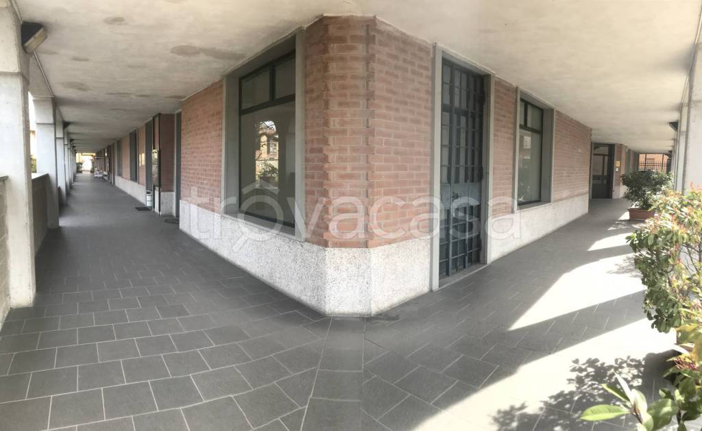 negozio in vendita a Gropello Cairoli