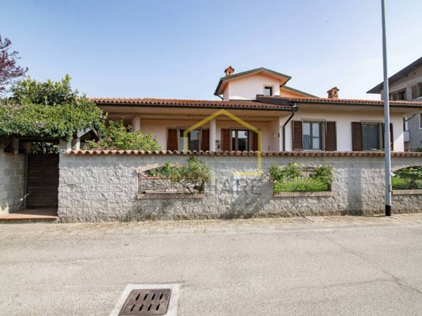 casa indipendente in vendita a Gropello Cairoli