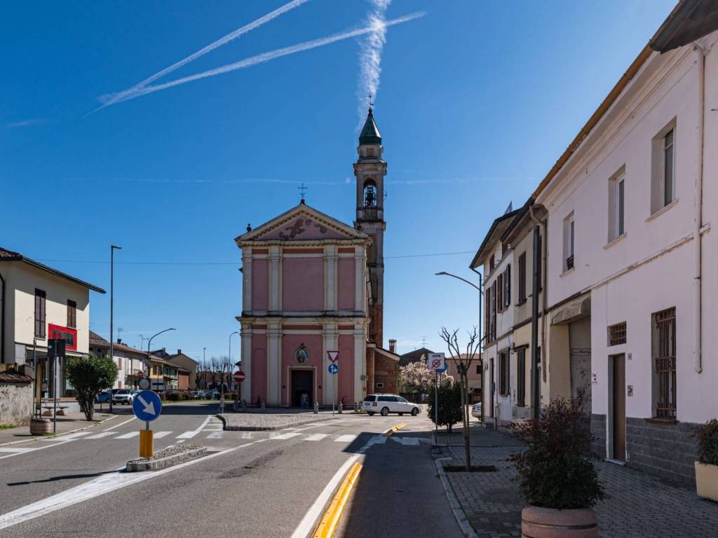 negozio in vendita a Gropello Cairoli