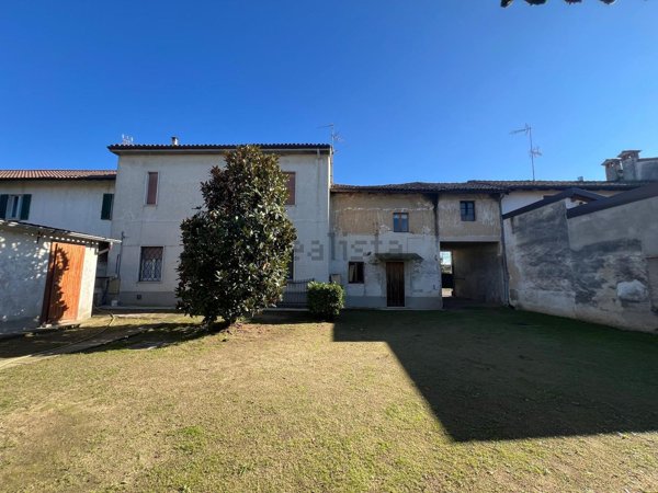 casa indipendente in vendita a Gropello Cairoli