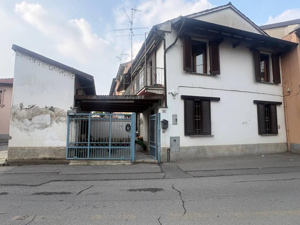 casa indipendente in vendita a Gropello Cairoli