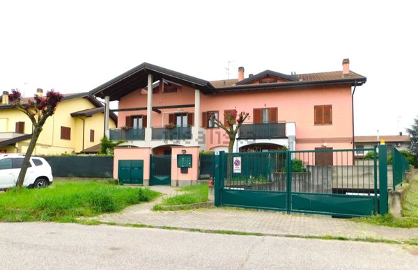 appartamento in vendita a Gropello Cairoli