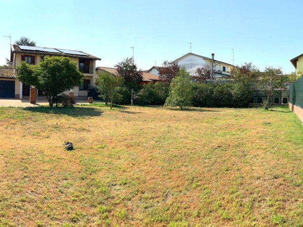 casa indipendente in vendita a Gropello Cairoli