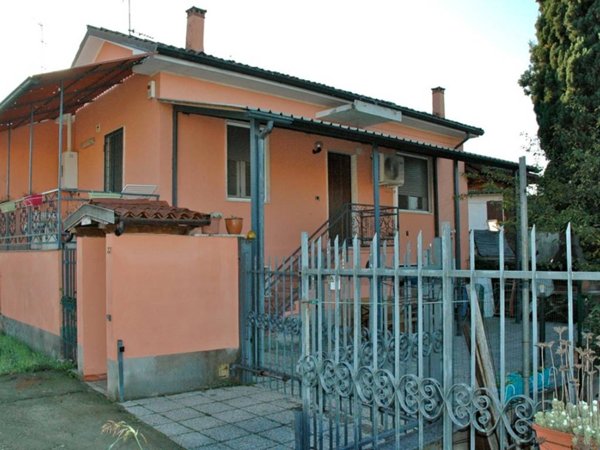 casa indipendente in vendita ad Inverno e Monteleone in zona Inverno