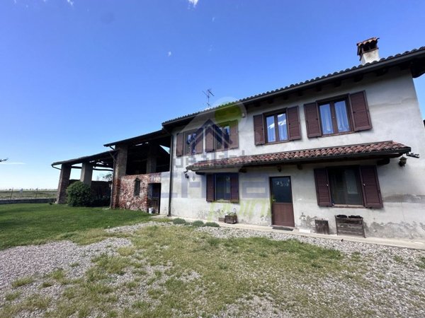 pentavano in vendita ad Inverno e Monteleone