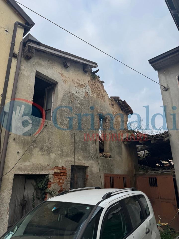 casa indipendente in vendita ad Inverno e Monteleone