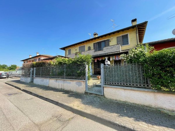 casa indipendente in vendita ad Inverno e Monteleone in zona Monteleone