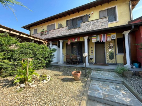 casa indipendente in vendita ad Inverno e Monteleone in zona Monteleone