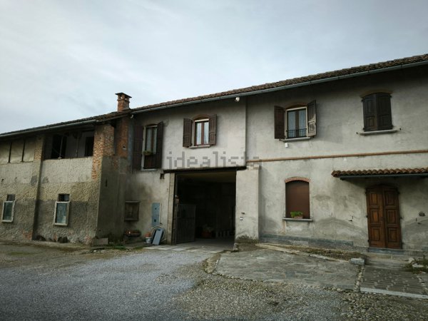 appartamento in vendita ad Inverno e Monteleone