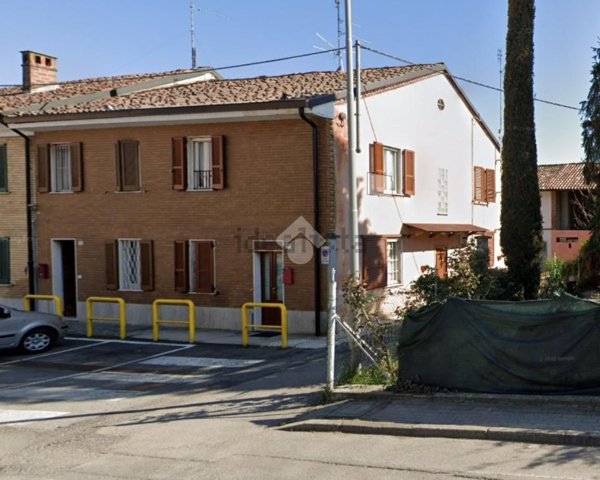 casa indipendente in vendita ad Inverno e Monteleone in zona Inverno