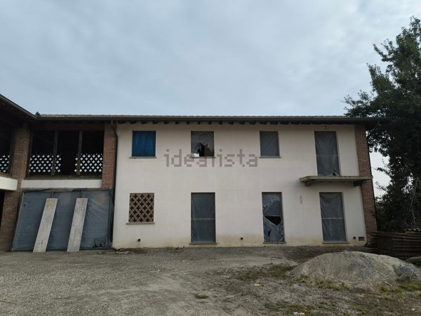 casa indipendente in vendita ad Inverno e Monteleone