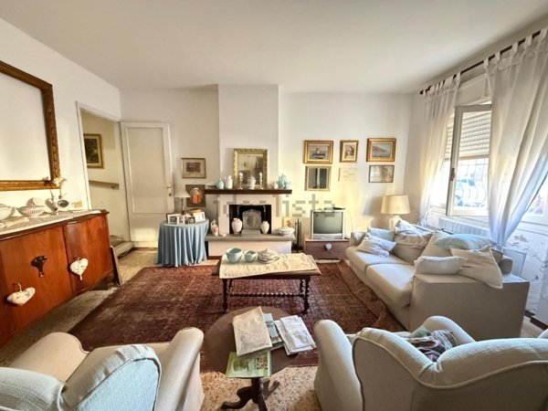 casa indipendente in vendita ad Inverno e Monteleone in zona Inverno