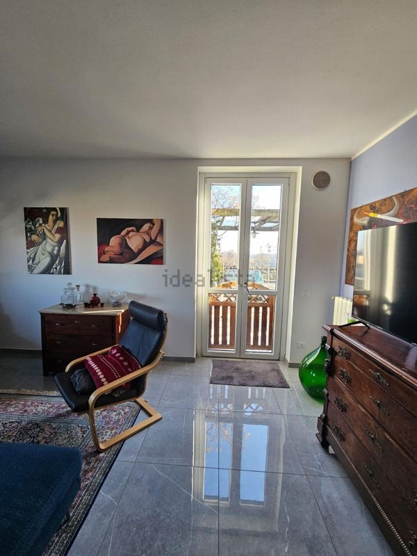 appartamento in vendita ad Inverno e Monteleone