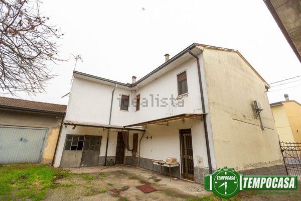 appartamento in vendita ad Inverno e Monteleone