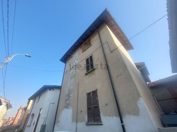 casa indipendente in vendita ad Inverno e Monteleone