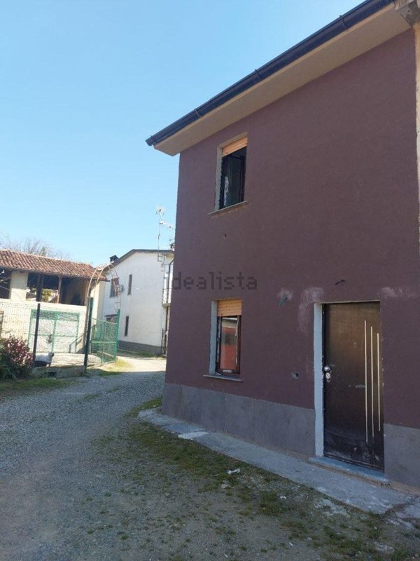 appartamento in vendita ad Inverno e Monteleone