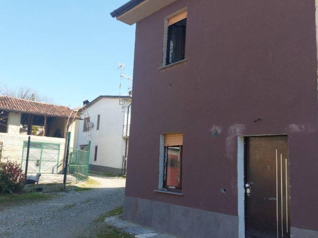 appartamento in vendita ad Inverno e Monteleone
