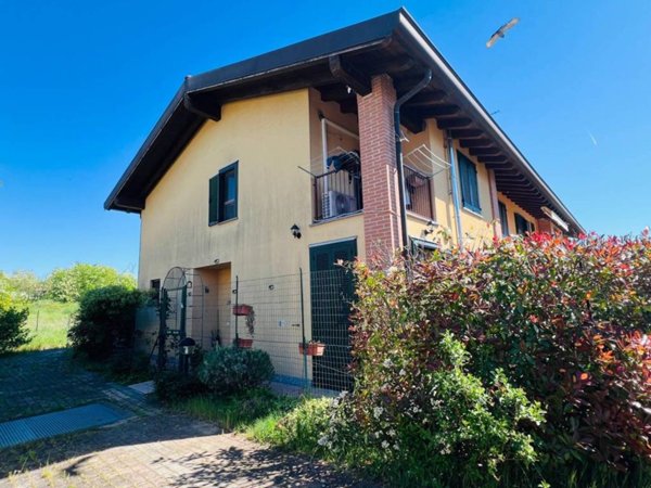 casa indipendente in vendita ad Inverno e Monteleone