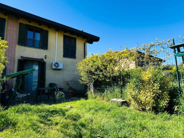 casa indipendente in vendita ad Inverno e Monteleone
