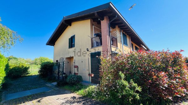 casa indipendente in vendita ad Inverno e Monteleone in zona Monteleone