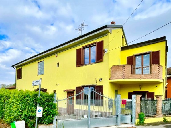 appartamento in vendita ad Inverno e Monteleone in zona Inverno
