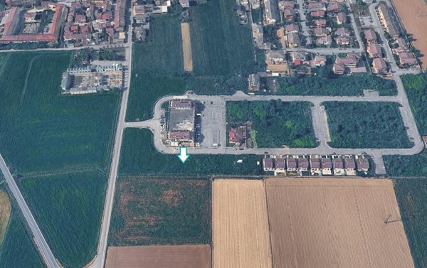 terreno edificabile in vendita ad Inverno e Monteleone in zona Inverno